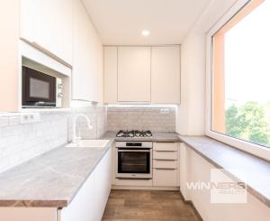 Exkluzívne Vám ponúkame na prenájom  nezariadený 2 izbový byt v Humennom