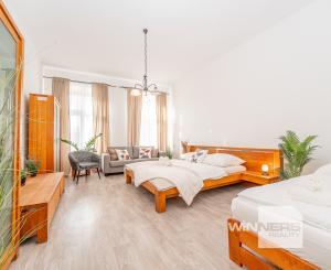 Staromestský 3-izbový byt s vysokými stropmi a parkovaním – centrum Košíc