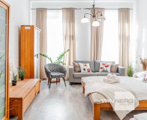 Staromestský 3-izbový byt s vysokými stropmi a parkovaním – centrum Košíc