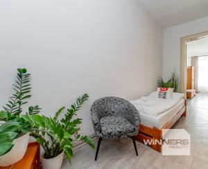 Staromestský 3-izbový byt s vysokými stropmi a parkovaním – centrum Košíc