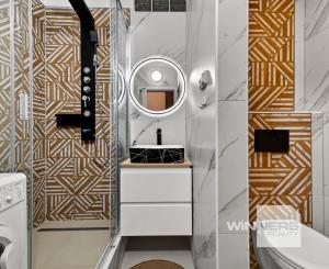 REZERVOVANÉ - Na predaj kompletne zrekonštruovaný 4-izbový byt, 93,30 m2, Lipského ulica, Bratislava-Dúbravka