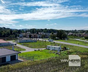 Na predaj  pozemok v obci Moravany nad Váhom