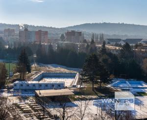 EXKLUZÍVNE: TROJIZBOVÝ VEĽKOMETRÁŽNY BYT V SKALICI