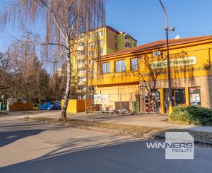 EXKLUZÍVNE: TROJIZBOVÝ VEĽKOMETRÁŽNY BYT V SKALICI