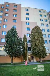 Exkluzívne Vám ponúkame na prenájom  zariadený 1,5 izbový byt v Humennom