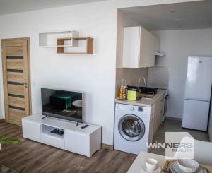 Exkluzívne Vám ponúkame na prenájom  zariadený 1,5 izbový byt v Humennom