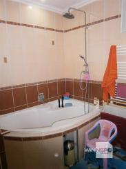 Prenájom 4-izb.byt v rodinnom dome; novostavba; detské ihrisko ; obec Láb