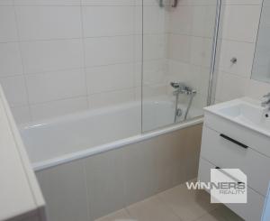 Ponúkame na prenájom 2-izbový byt 60,80m2 v projekte Viktória-Košická ul. BA s parkovaním v garáži