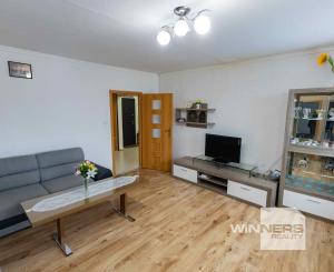 Exkluzívne Vám ponúkame na predaj 3 izbový byt  v Humennom