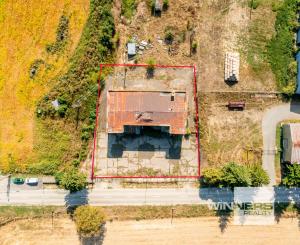 Exkluzívne na predaj budova s obrovským potenciálom v obci Oborín!