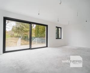 NA PREDAJ KOMPLETNE ZREKONŠTRUOVANÝ 3-podlažný rodinný dom,  Prídavková ulica, Záhorská Bystrica