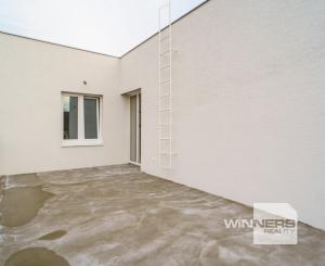 NA PREDAJ KOMPLETNE ZREKONŠTRUOVANÝ 3-podlažný rodinný dom,  Prídavková ulica, Záhorská Bystrica