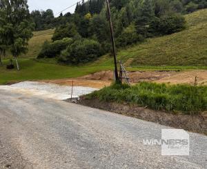 Stavebný pozemok s projektom na 5izbovú chatu a platným stavebným povolením