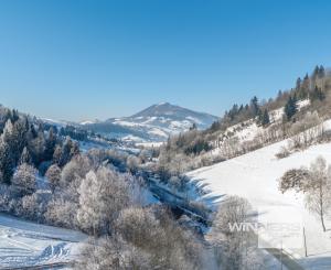 Stavebný pozemok s projektom na 5izbovú chatu a platným stavebným povolením