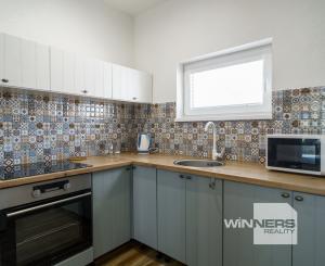 REZERVOVANÉ - Na predaj rodinný dom po kompletnej rekonštrukcii pri Kolpašskom jazere, Banský Studenec - Kolpachy, okres Banská Štiavnica