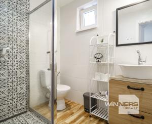 REZERVOVANÉ - Na predaj rodinný dom po kompletnej rekonštrukcii pri Kolpašskom jazere, Banský Studenec - Kolpachy, okres Banská Štiavnica