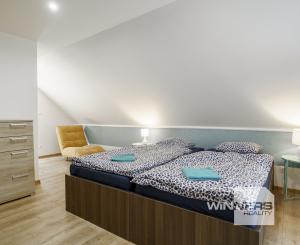 REZERVOVANÉ - Na predaj rodinný dom po kompletnej rekonštrukcii pri Kolpašskom jazere, Banský Studenec - Kolpachy, okres Banská Štiavnica