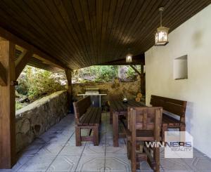 REZERVOVANÉ - Na predaj rodinný dom po kompletnej rekonštrukcii pri Kolpašskom jazere, Banský Studenec - Kolpachy, okres Banská Štiavnica