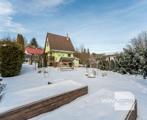 Ponúkame Vám na predaj krásnu murovanú dvojpodlažnú chatu v Košickej Novej Vsi.