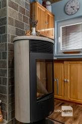 Ponúkame Vám na predaj krásnu murovanú dvojpodlažnú chatu v Košickej Novej Vsi.