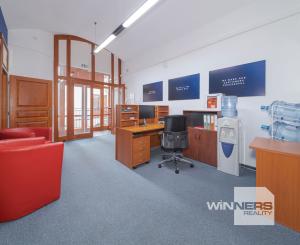 Reprezentatívne kancelárske priestory, prenájom, 303 m2, klimatizácia, parking v uzavretom dvore, Kováčska, Košice
