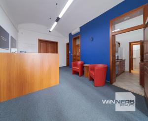 Reprezentatívne kancelárske priestory, prenájom, 303 m2, klimatizácia, parking v uzavretom dvore, Kováčska, Košice