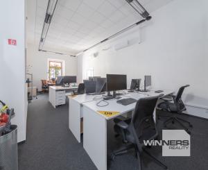 Reprezentatívne kancelárske priestory, prenájom, 303 m2, klimatizácia, parking v uzavretom dvore, Kováčska, Košice