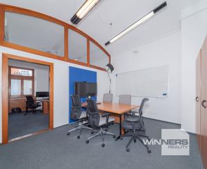 Reprezentatívne kancelárske priestory, prenájom, 303 m2, klimatizácia, parking v uzavretom dvore, Kováčska, Košice