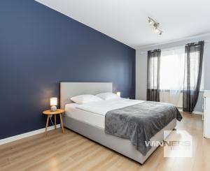 Ponúkame Vám priestranný 4i byt s loggiou na 7. poschodí na sídlisku KVP – Klimkovičova ul.