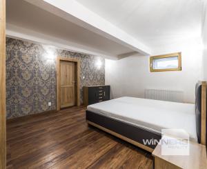 5-izbový byt na prenájom, historické centrum Košíc s parkovaním, 200m2