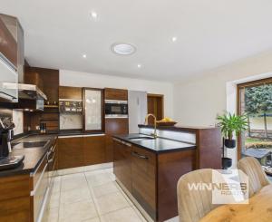 REZERVOVANÉ - Predaj rodinný dom s garážou, pozemok 406 m2, Široká ulica, Skalica