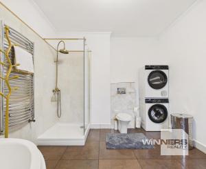 REZERVOVANÉ - Predaj rodinný dom s garážou, pozemok 406 m2, Široká ulica, Skalica