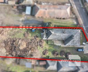 EXKLUZÍVNE vám ponúkame na predaj  rodinný dom v pôvodnom stave v obci Karcsa (Maďarsko)