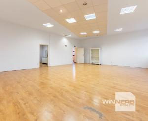 PONUKA PRENÁJMU OBCHODNÝCH PRIESTOROV V CÍFERI • 80 m2 v polyfunkčnej budove v centre dediny