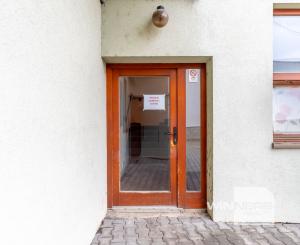 PONUKA PRENÁJMU OBCHODNÝCH PRIESTOROV V CÍFERI • 80 m2 v polyfunkčnej budove v centre dediny