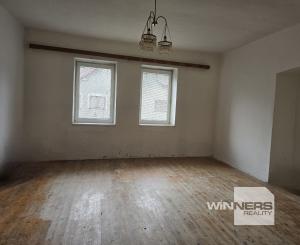 REZERVOVANÉ - Exkluzívne na predaj rodinný dom po čiastočnej rekonštrukcii v obci Holumnica, okres Kežmarok