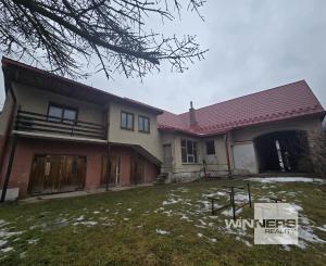 REZERVOVANÉ - Exkluzívne na predaj rodinný dom po čiastočnej rekonštrukcii v obci Holumnica, okres Kežmarok