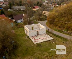 EXKLUZÍVNE NA PREDAJ: Rozostavaný rodinný dom v obci Ilija, okres Banská Štiavnica