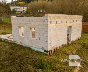 EXKLUZÍVNE NA PREDAJ: Rozostavaný rodinný dom v obci Ilija, okres Banská Štiavnica