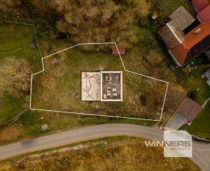 EXKLUZÍVNE NA PREDAJ: Rozostavaný rodinný dom v obci Ilija, okres Banská Štiavnica