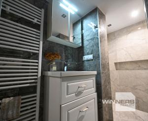 PREDAJ, INVESTIČNÁ NEHNUTEĽNOSŤ S OKAMŽITÝM VÝNOSOM, RODINNÝ DOM – 3 BYTOVÉ JEDNOTKY POD JEDNOU STRECHOU, Hlohovec