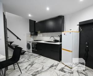 PREDAJ, INVESTIČNÁ NEHNUTEĽNOSŤ S OKAMŽITÝM VÝNOSOM, RODINNÝ DOM – 3 BYTOVÉ JEDNOTKY POD JEDNOU STRECHOU, Hlohovec