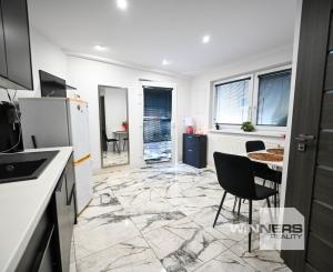 PREDAJ, INVESTIČNÁ NEHNUTEĽNOSŤ S OKAMŽITÝM VÝNOSOM, RODINNÝ DOM – 3 BYTOVÉ JEDNOTKY POD JEDNOU STRECHOU, Hlohovec