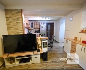 PREDAJ, INVESTIČNÁ NEHNUTEĽNOSŤ S OKAMŽITÝM VÝNOSOM, RODINNÝ DOM – 3 BYTOVÉ JEDNOTKY POD JEDNOU STRECHOU, Hlohovec