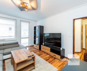 REZERVOVANÉ - 1-izbový byt po rekonštrukcii - Sečovce, Obchodná ulica, 31 m2!