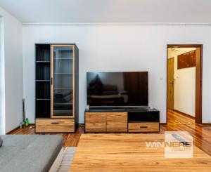 REZERVOVANÉ - 1-izbový byt po rekonštrukcii - Sečovce, Obchodná ulica, 31 m2!