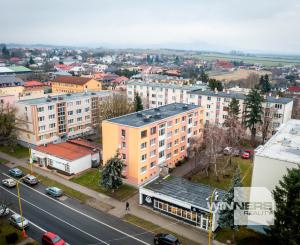 REZERVOVANÉ - 1-izbový byt po rekonštrukcii - Sečovce, Obchodná ulica, 31 m2!