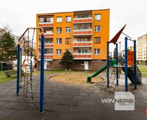 Exkluzívne Vám ponúkame na prenájom 3 izbový byt s loggiou   v Humennom.