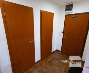 Exkluzívne Vám ponúkame na prenájom 3 izbový byt s loggiou   v Humennom.