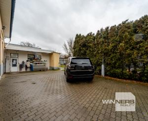 Obchodná budova na predaj